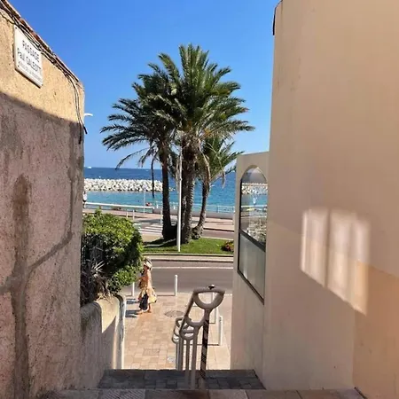 Appartamento Steps From The Palace, Beach, Center *